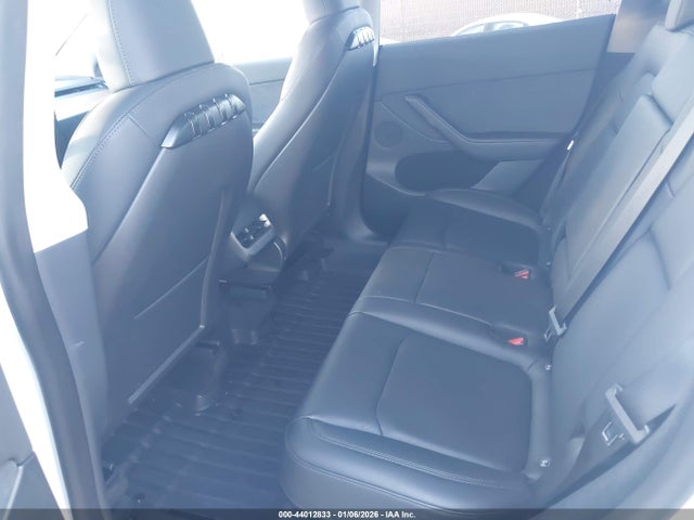 2023 TESLA MODEL Y 7SAYGDEE9PA043063 Photo 7