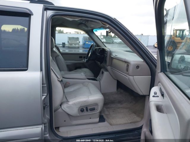 2001 CHEVROLET SUBURBAN 1500 1GNFK16T81J263819 Photo 4