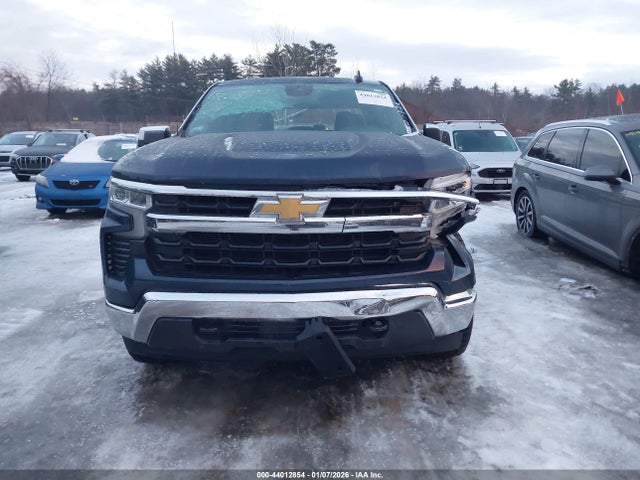 3GCPDKEK5NG562388 Chevrolet Silverado 1500 4wd Short Bed Lt With 2fl