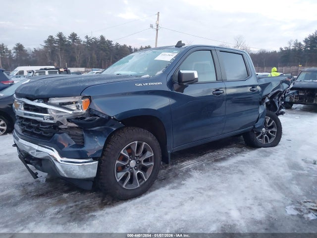 3GCPDKEK5NG562388 Chevrolet Silverado 1500 4wd Short Bed Lt With 2fl
