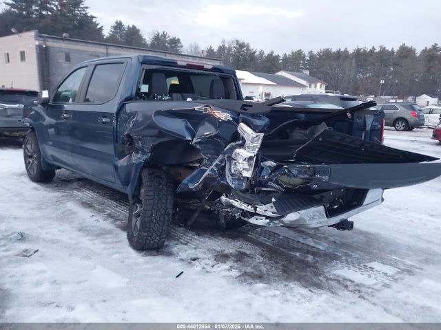 3GCPDKEK5NG562388 Chevrolet Silverado 1500 4wd Short Bed Lt With 2fl