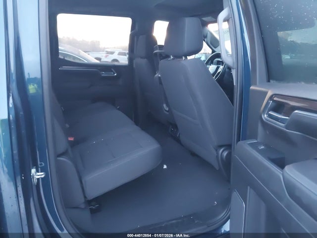 3GCPDKEK5NG562388 Chevrolet Silverado 1500 4wd Short Bed Lt With 2fl