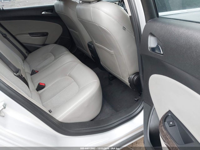 Продажа на аукционе авто 2017 Buick Verano Sport Touring, vin: 1G4PR5SK5H4102460, номер лота: 44012862