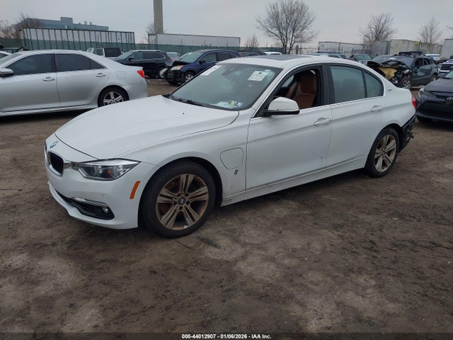BMW 330e Iperformance 2018 WBA8E1C50JA178114 Image 2
