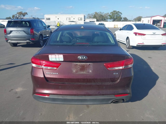 2018 Kia Optima Ex მანქანა იყიდება აუქციონზე, vin: 5XXGU4L31JG185563, აუქციონის ნომერი: 44012950