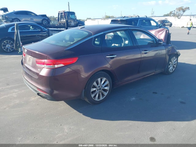 2018 Kia Optima Ex მანქანა იყიდება აუქციონზე, vin: 5XXGU4L31JG185563, აუქციონის ნომერი: 44012950