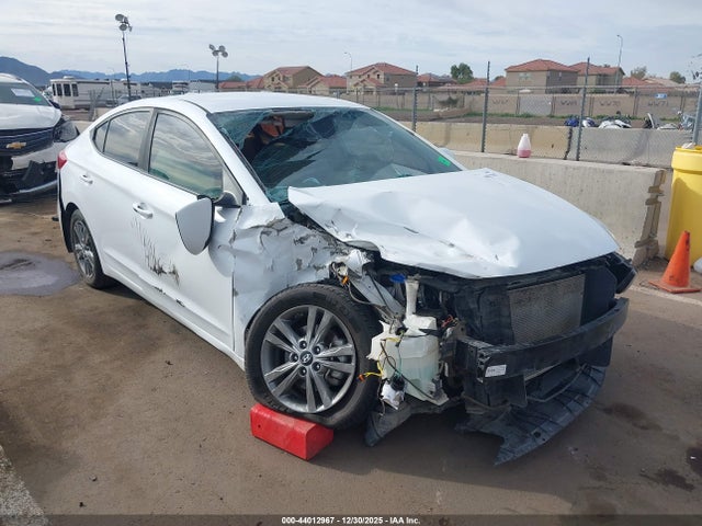 5NPD84LF6JH378958 Hyundai ELANTRA SEL