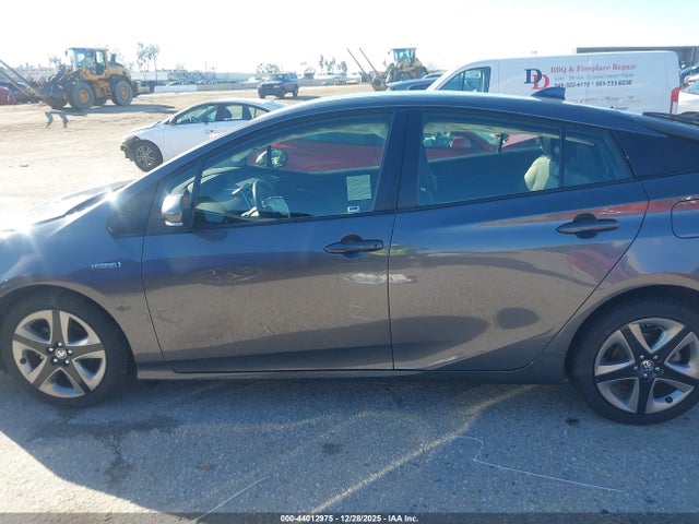 JTDKAMFU9N3190118 Toyota PRIUS XLE