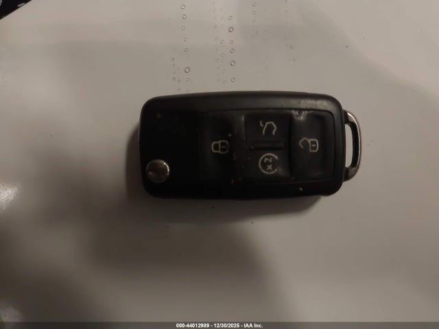 Продаж на аукціоні авто 2015 Volkswagen Passat 1.8t Sel Premium, vin: 1VWCT7A33FC121826, номер лоту: 44012989