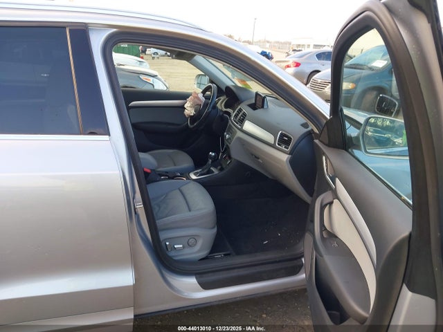 2016 AUDI Q3 WA1BFCFS5GR024571 Photo 4