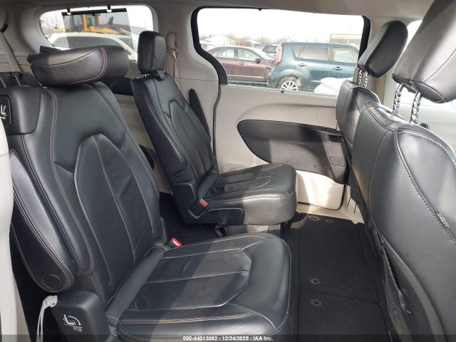 2017 Chrysler Pacifica Touring-l მანქანა იყიდება აუქციონზე, vin: 2C4RC1BG9HR712345, აუქციონის ნომერი: 44013062