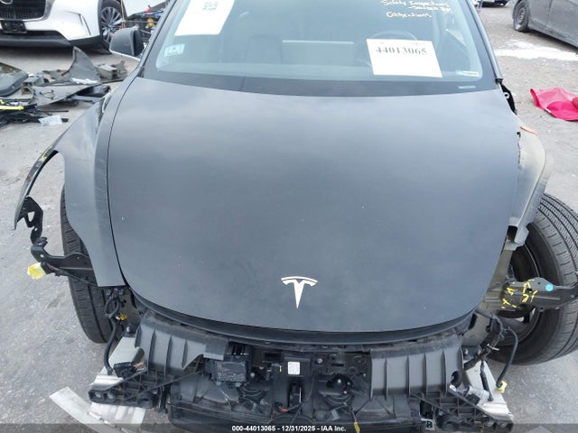 Продаж на аукціоні авто 2018 Tesla Model 3 Long Range/performance, vin: 5YJ3E1EBXJF068386, номер лоту: 44013065