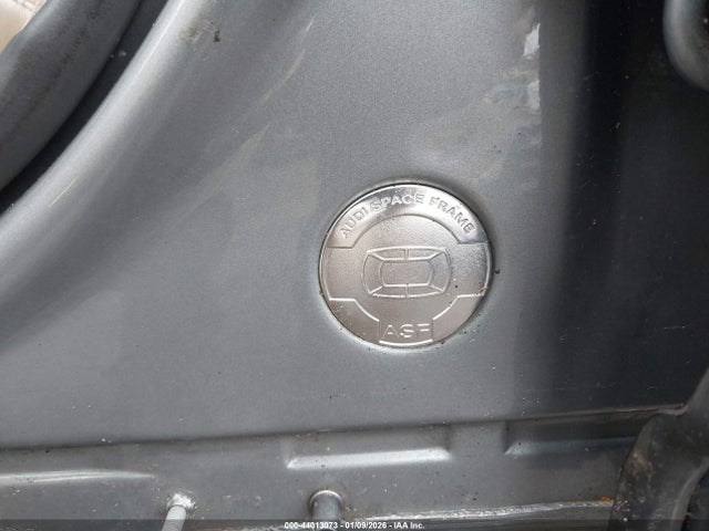 2010 AUDI A8 L WAURVAFA8AN005690 Photo 8