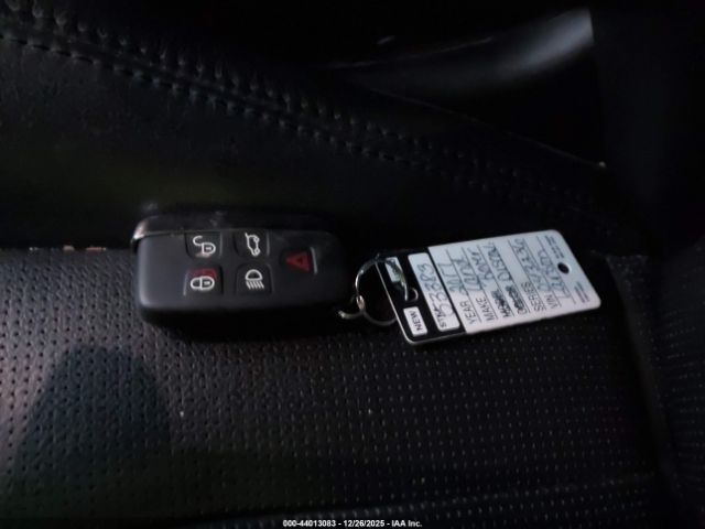 2017 LAND ROVER DISCOVERY SALRRBBV0HA043236 Photo 10