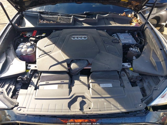 2021 AUDI Q8 WA1AVAF11MD019693 Photo 9