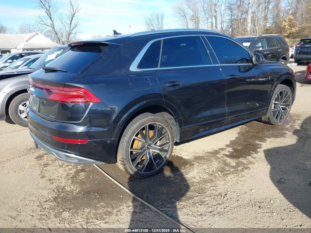 2021 AUDI Q8 WA1AVAF11MD019693 Photo 3