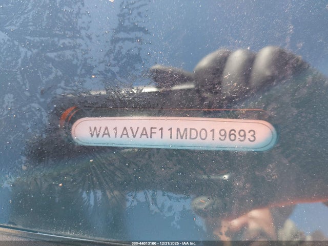 2021 AUDI Q8 WA1AVAF11MD019693 Photo 8