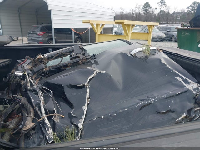 1FT8W3BT8HEE43991 Ford F-350 Lariat