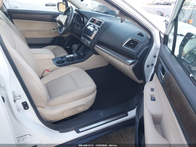 44013112 :رقم المزاد ، 4S4BSANC2H3424653 vin ، 2017 Subaru Outback 2.5i Limited مزاد بيع