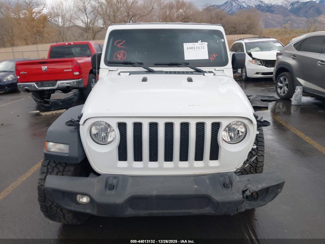 1C4HJXDG8NW252647 Jeep Wrangler Unlimited Sport S 4x4