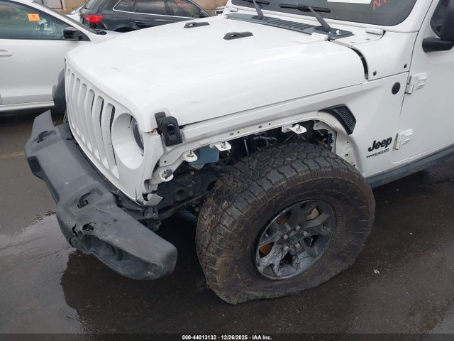 1C4HJXDG8NW252647 Jeep Wrangler Unlimited Sport S 4x4