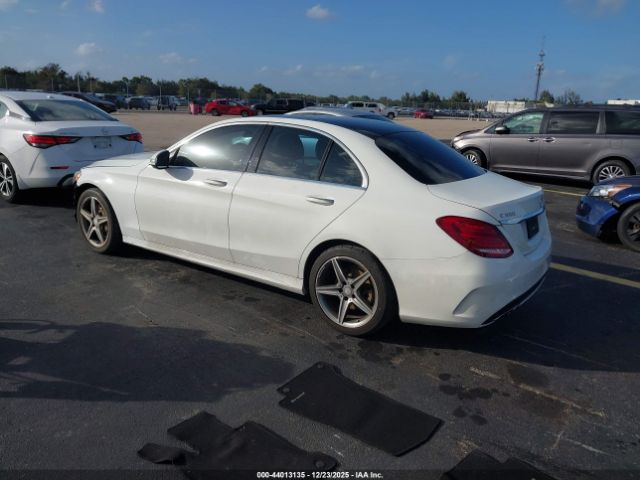 2015 MERCEDES-BENZ C 300 55SWF4KB3FU030407 Photo 2