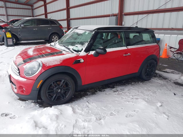 2012 MINI COOPER CLUBMAN WMWZF3C5XCT268181 Photo 1
