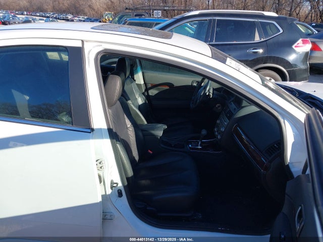 2011 MITSUBISHI GALANT 4A32B3FF8BE014845 Photo 4