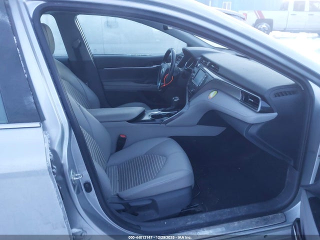 4T1M11AK4LU879242 Toyota CAMRY SE