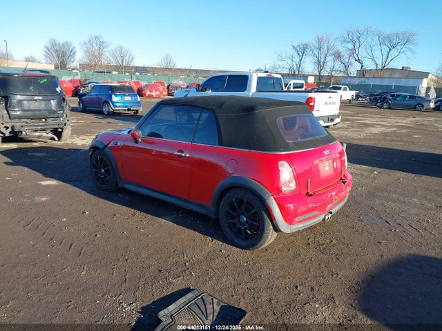 2005 MINI COOPER S WMWRH33495TK55264 Photo 2