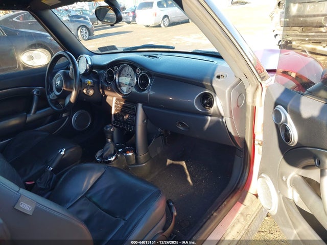 2005 MINI COOPER S WMWRH33495TK55264 Photo 4
