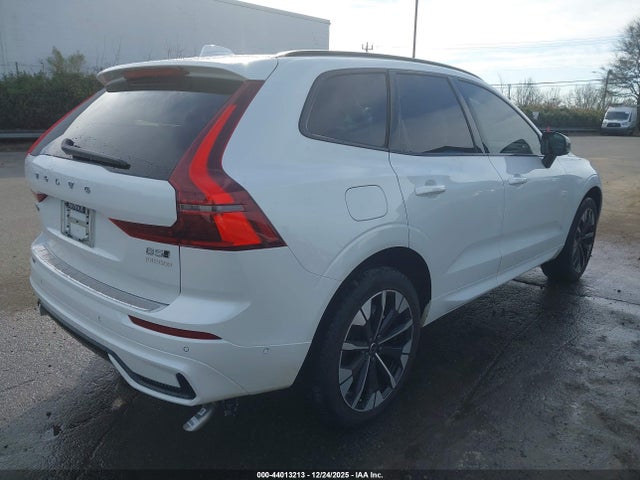 2026 VOLVO XC60 YV4M12RC6T1341535 Photo 3