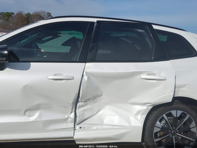2026 VOLVO XC60 YV4M12RC6T1341535 Photo 5
