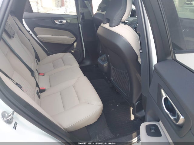 2026 VOLVO XC60 YV4M12RC6T1341535 Photo 7