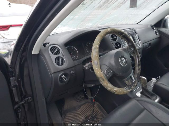 2012 VOLKSWAGEN TIGUAN WVGAV7AX3CW514240 Photo 6