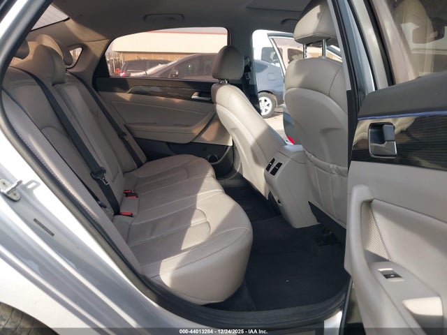 Aukcja sprzedaży 2018 Hyundai Sonata Limited, vin: 5NPE34AF3JH678589, numer aukcji: 44013284