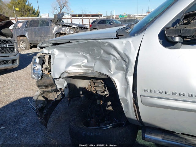 2013 CHEVROLET SILVERADO 1500 1GCRCSE04DZ223694 Photo 5