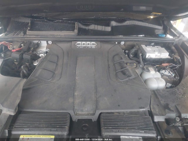 WA1VAAF78HD044503 Audi Q7 3.0t Premium