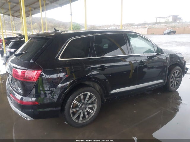 WA1VAAF78HD044503 Audi Q7 3.0t Premium