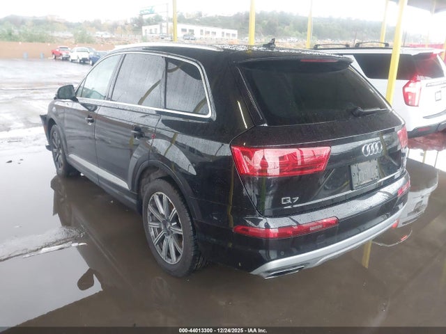 WA1VAAF78HD044503 Audi Q7 3.0t Premium