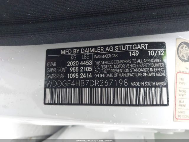 2013 MERCEDES-BENZ C 250 WDDGF4HB7DR267198 Photo 8