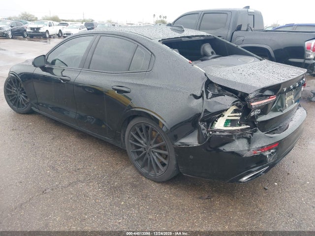 7JRA22TM5KG013637 Volvo S60 T6 R-design