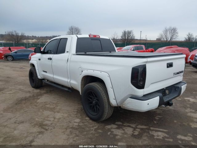 2016 TOYOTA TUNDRA 5TFUY5F13GX493715 Photo 2