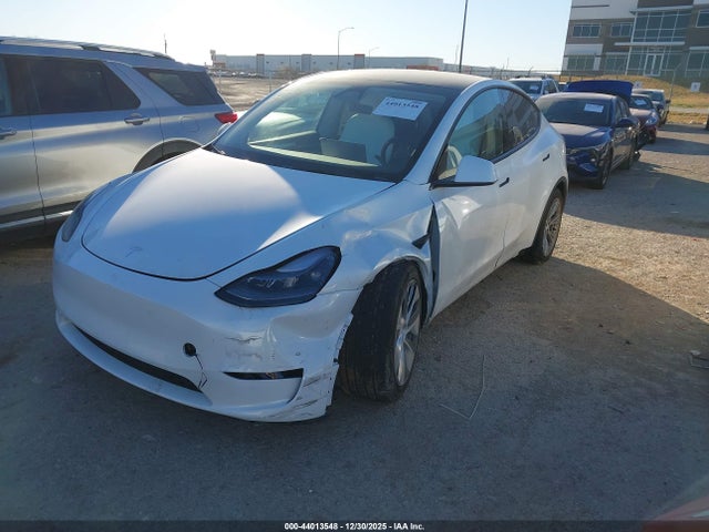 2023 TESLA MODEL Y 7SAYGDEE6PA182938 Photo 1