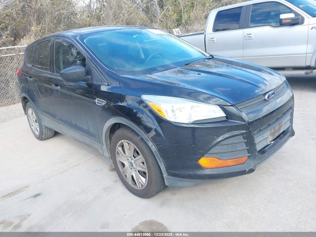 Ford ESCAPE S 2016 1FMCU0F79GUB97237 главное изображение