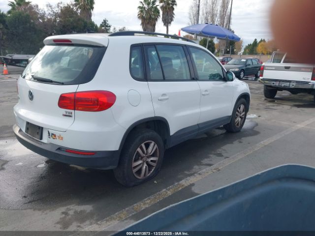2017 VOLKSWAGEN TIGUAN WVGBV7AX6HK013572 Photo 3