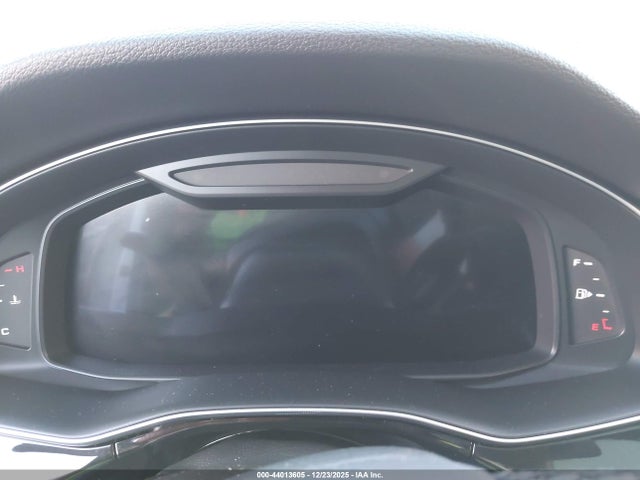 44013605 :رقم المزاد ، WA1VXBF77ND014408 vin ، 2022 Audi Q7 Prestige 55 Tfsi Quattro Tiptronic مزاد بيع