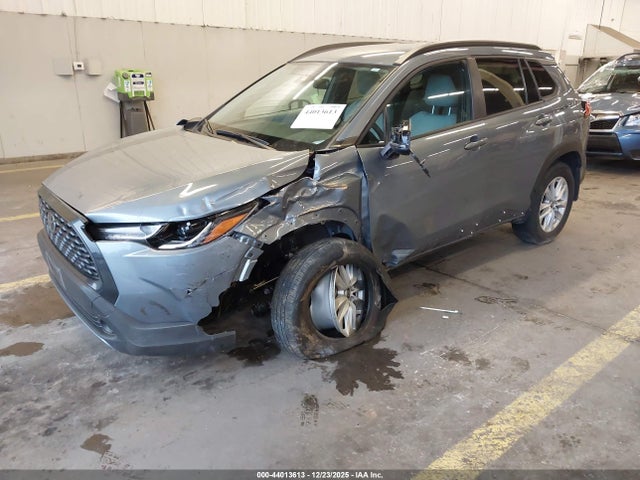 2022 Toyota Corolla Cross Le მანქანა იყიდება აუქციონზე, vin: 7MUCAABGXNV002780, აუქციონის ნომერი: 44013613