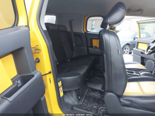 2007 TOYOTA FJ CRUISER JTEBU11F170001914 Photo 7