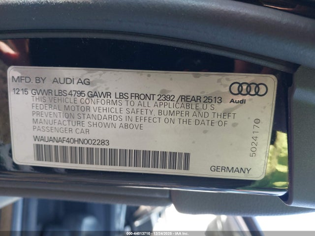 2017 AUDI A4 WAUANAF40HN002283 Photo 8